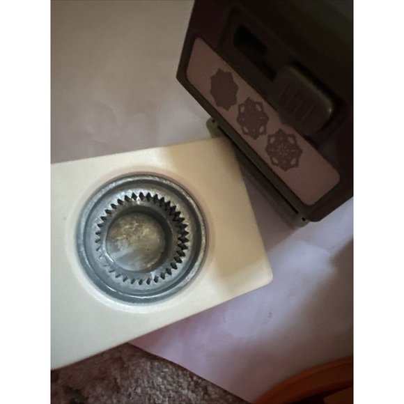 StampinUp Set Of 2 And Fiskers Round N Round Twist Martha Stewart Puncher - Picture 4 of 6